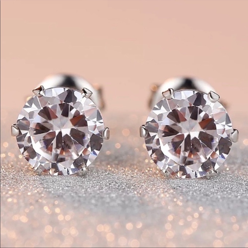 NEW 925 SILVER 7.5MM 2 CARAT DIAMOND EARRINGS - Picture 4 of 5